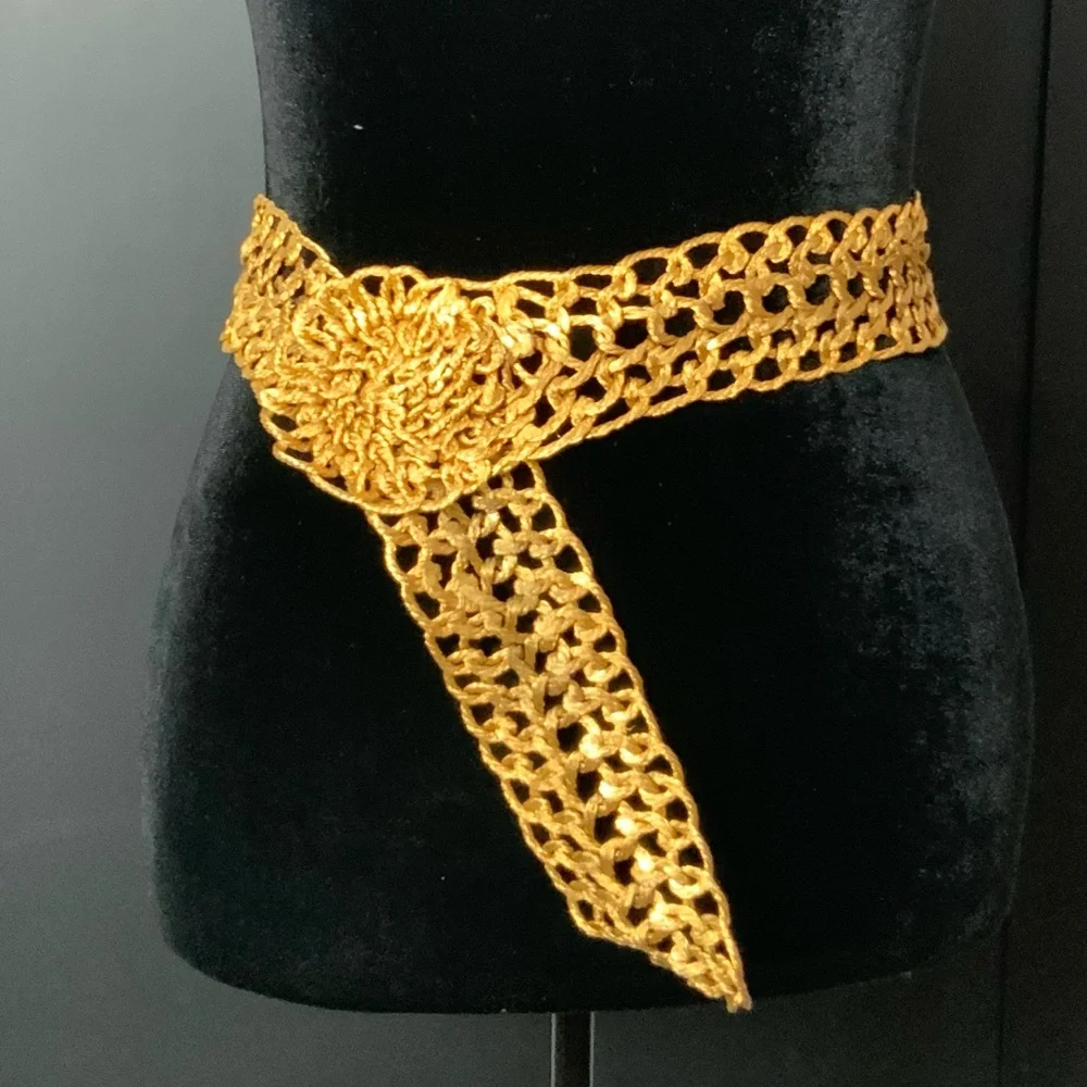 Vintage Gold Braided Wire Belt with Ornate Floral Buckle
